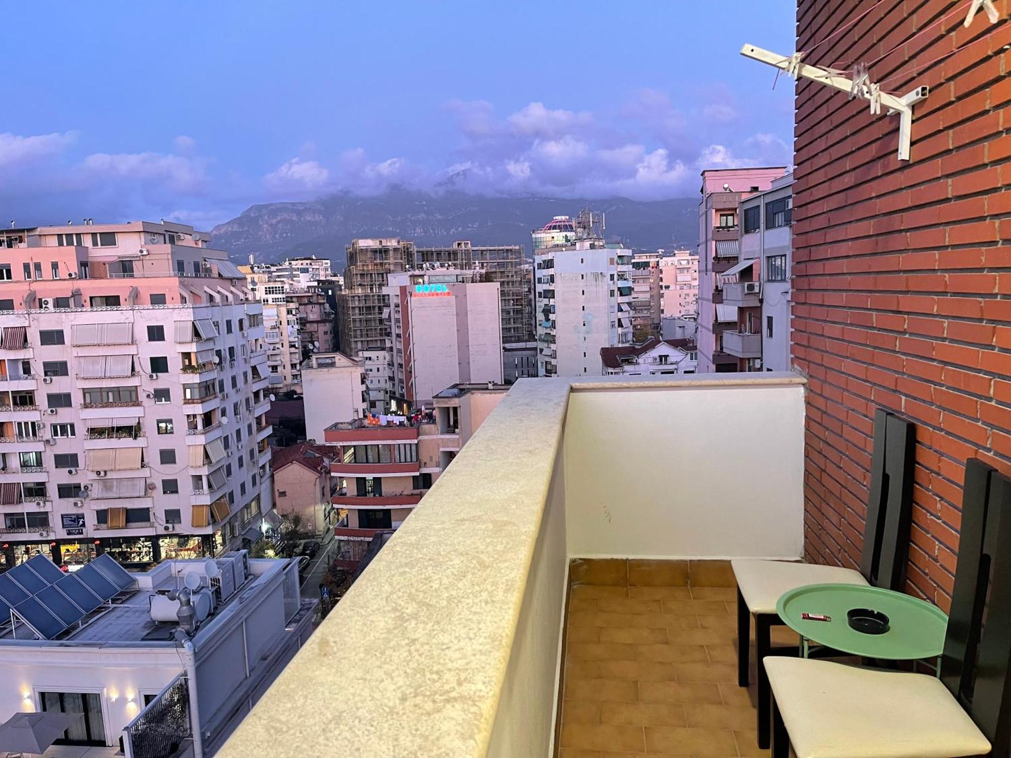 City Center Apartment Galeria Tirana Exterior foto